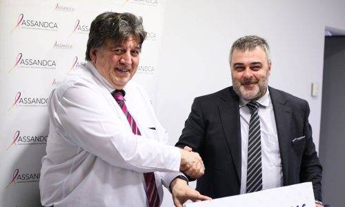 Andbus dona 4.906 euros a Assandca